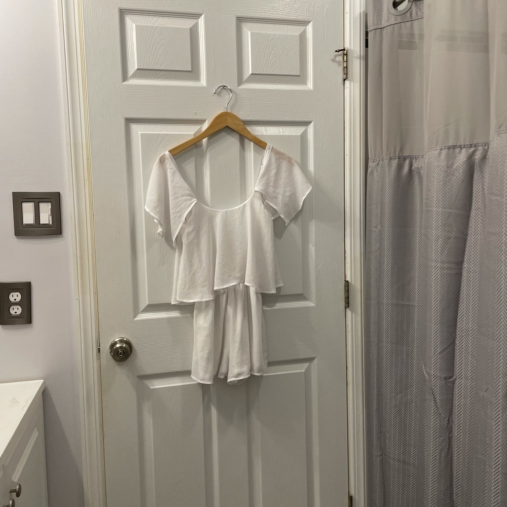 Show me your mumu quinn ruffle romper white size xs